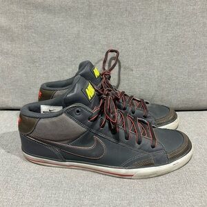 Vintage Nike Capri II Mid Sneakers